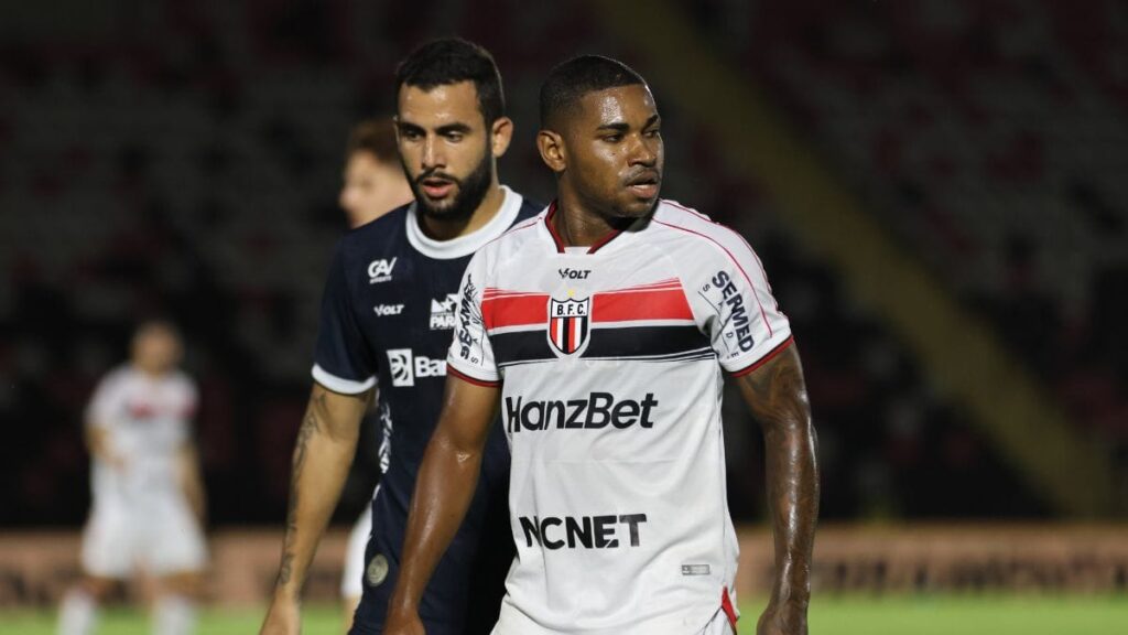 Clube do Remo conquista acesso histórico à Série B com vitória nos acréscimos em Belém